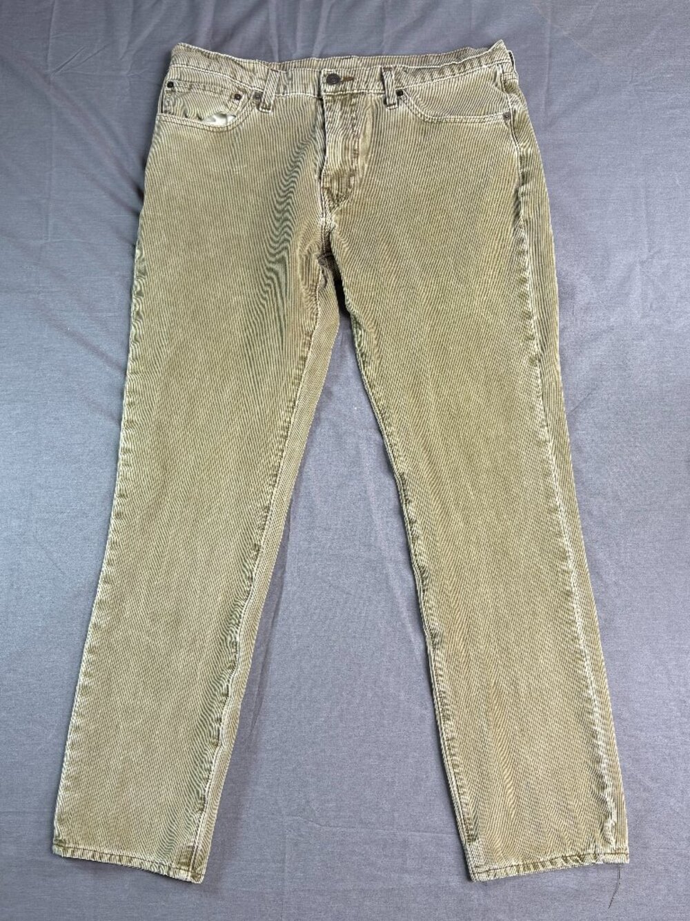 Levi’s Lot 511 Corduroy Pants. Men's size 36x32. Khaki/Olive Greenish Big "E"